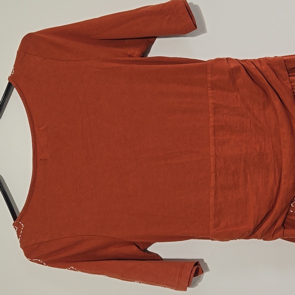 Synergy Dress with Embroidery - Picture 4 of 9